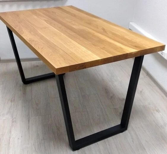 Mesa en metal y madera 120cm x 240cm